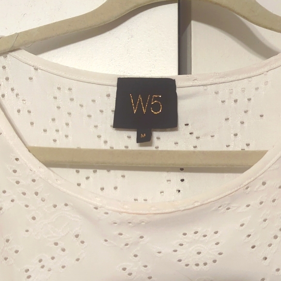 Floral white tshirts with tie in front - Picture 3 of 6